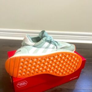 Adidas Originals Women’s I-5923 shoe